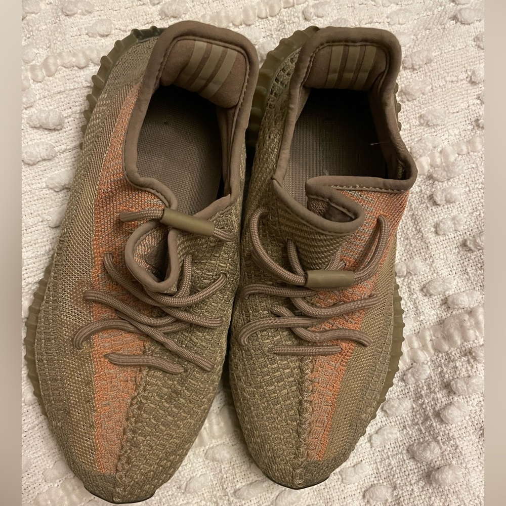 Yeezy boost 350 desert taupe
